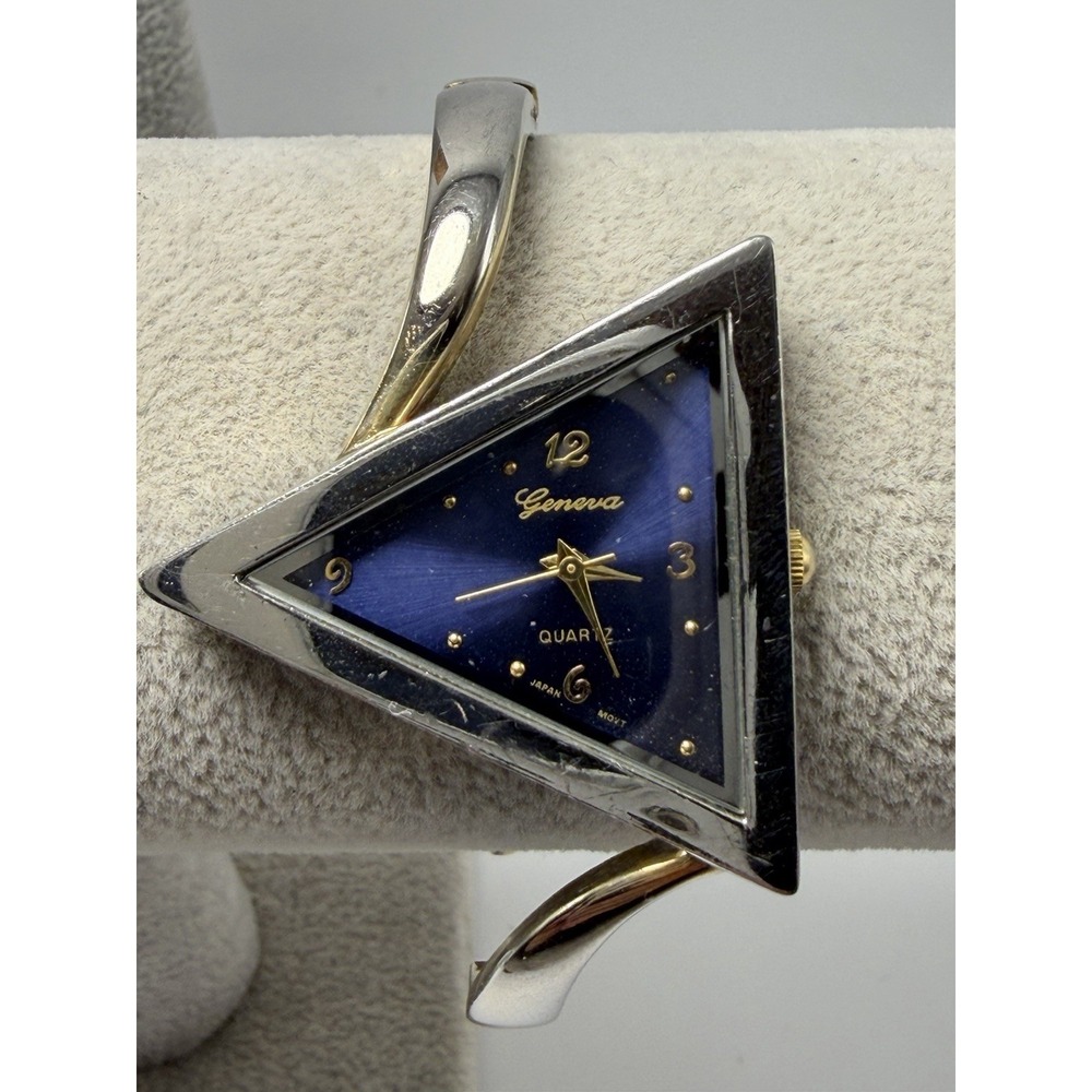 Geneva Triangle Ladies Cuff Watch New Battery 36MM 6.25" Blue Dial